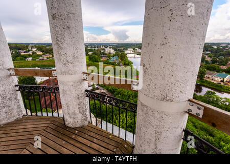 Vue depuis le clocher de Borisoglebsky monastère à Torjok, Russie Banque D'Images