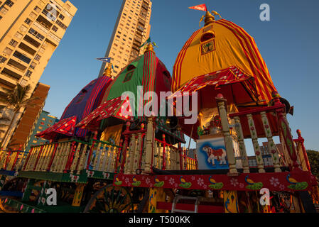 Durban, Afrique du Sud, 19 avril 2019. La Durban 2019 Festival des chars da colorés et dynamiques drawcard pour les fervents et les touristes. Banque D'Images