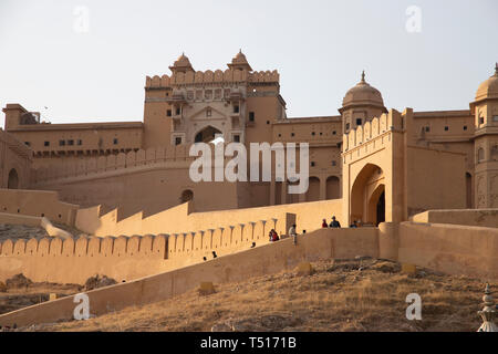 L'Inde, Rajasthan, Jaipur, Amber, Fort Amber et fortifications paroi Banque D'Images