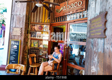 Cartagena Colombie,Abaco Libros y Cafe,Abacus bookstore café,entrée,Hispanic Latin Latino immigrants minorités ethniques immigrants,résidents,ad Banque D'Images