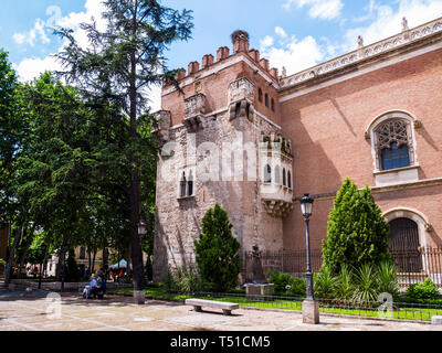 Torreón de Tenorio en la Plaza de las Bernardas. Alcalá de Henares. Madrid. España Banque D'Images