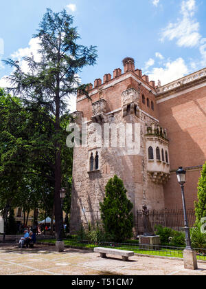 Torreón de Tenorio en la Plaza de las Bernardas. Alcalá de Henares. Madrid. España Banque D'Images