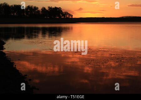 Coucher de soleil sur le lac Banque D'Images