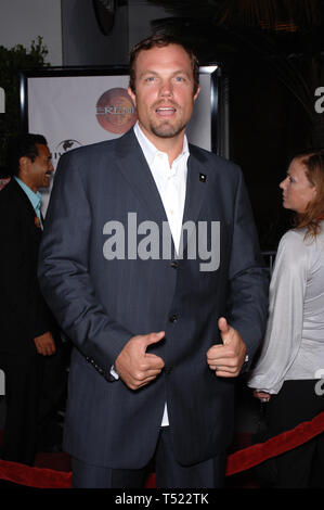 LOS ANGELES, CA. 22 septembre 2005 : l'Acteur Adam Baldwin au Los Angeles première de son nouveau film sérénité à l'Universal City Cinemas. © 2005 Paul Smith / Featureflash Banque D'Images