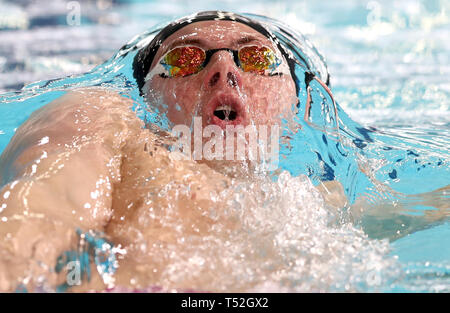 Adam Wilson à la chauffe de la mens ouvrir 200 m quatre nages pendant cinq jours du championnat de natation 2019 British A Tollcross International Swimming Centre, Glasgow. Banque D'Images