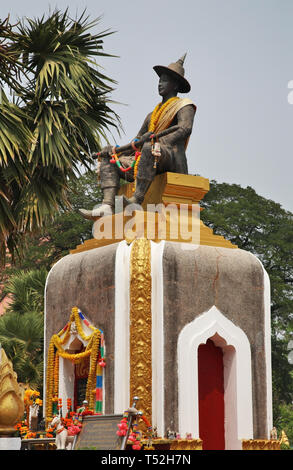 Statue roi Sethathirath à Vientiane. Laos Banque D'Images