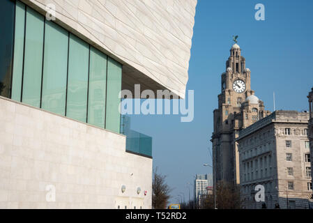 Bâtiment d'architecture moderne à Liverpool Banque D'Images