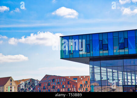 Copenhague, Danemark, 2 août 2018 : bâtiment moderne du nouveau Royal Playhouse Theatre dans le centre-ville historique célèbre front de mer face à Copenhague, Ny Banque D'Images