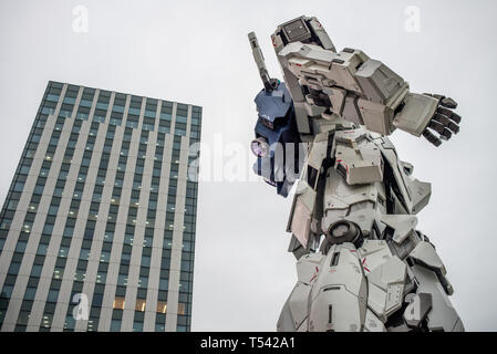 Statue géante de Unicorn Gundam à Odaiba, Tokyo, Japon Banque D'Images