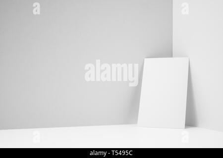 Concept design - Vue en perspective de l'entreprise vertical blanc sur la carte de fond de l'espace 3D immersive, c'est réel, pas de photo 3D render Banque D'Images