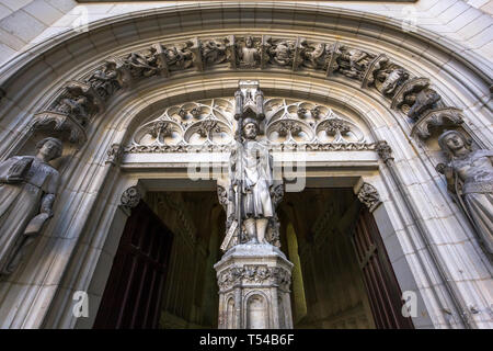 PIERREFONDS, FRANCE, Août 13, 2016 : l'intérieur et de détails de château de Pierrefonds, le 15 août 2016 à Pierrefonds, Oise, France Banque D'Images