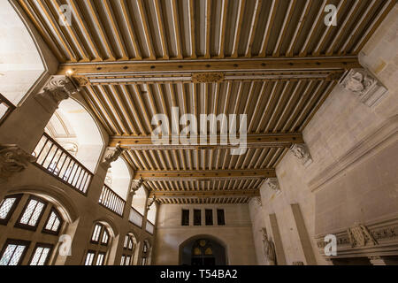 PIERREFONDS, FRANCE, Août 13, 2016 : l'intérieur et de détails de château de Pierrefonds, le 15 août 2016 à Pierrefonds, Oise, France Banque D'Images