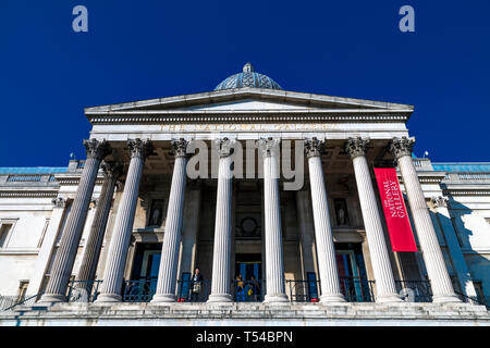 Extérieur de la National Gallery de Trafalgar Square, Londres, UK Banque D'Images
