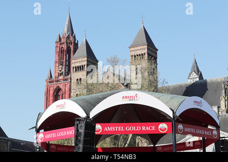 Berg en Terblijt, Pays-Bas. Apr 21, 2019. Le vélo, Amstel Gold Race, Sint Servaas Baseliek à Maastricht : Crédit Photos Pro/Alamy Live News Banque D'Images