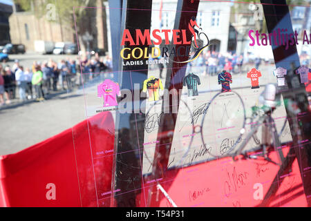 Berg en Terblijt, Pays-Bas. Apr 21, 2019. Le vélo, Amstel Gold Race, à dessin pour les dames dans l'Amstel Gold Race : Crédit Photos Pro/Alamy Live News Banque D'Images