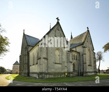 Église de Saint-nicolas dans Zarnow village. La voïvodie de Lodz. Pologne Banque D'Images