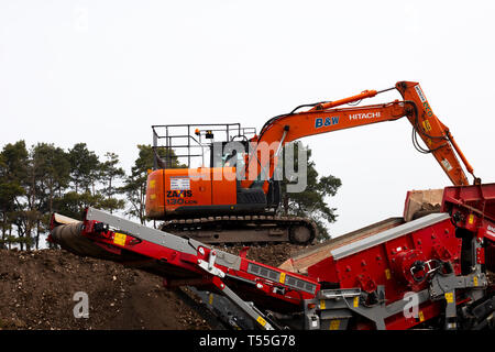 Site de construction mis en garde sur les excavatrices sur chantier de terrassement Banque D'Images