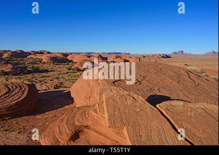 Smooth rock formations in Monument Valley, Arizona, USA Banque D'Images