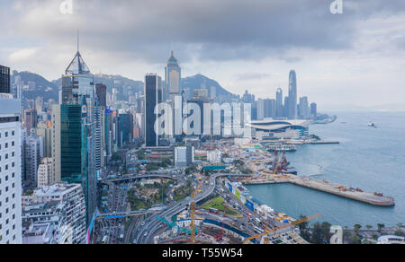 Cityscape par mer à Hong Kong, Chine Banque D'Images