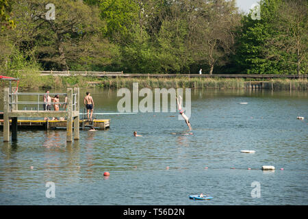 Hampstead Heath, Londres, Royaume-Uni. 21 avril, 2019. © Kirk Byron Banque D'Images