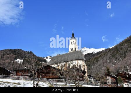 Osttirol, In Virgental, Obermauern, Virgen, Kirche, Dorf, Tradition, Wallfahrtskirche, Maria Schnee, Gotik, gotisch, spätgotisch, Spätgotik, Turm, Kircht Banque D'Images