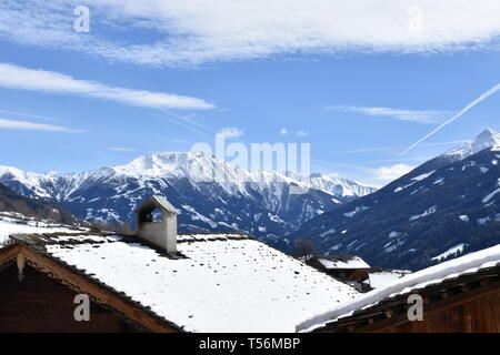 Osttirol, In Virgental, Obermauern, Virgen, Kirche, Dorf, Tradition, Wallfahrtskirche, Maria Schnee, Gotik, gotisch, spätgotisch, Spätgotik, Turm, Kircht Banque D'Images