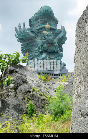 Le géant Garuda Wisnu Kencana (GWK) Statue du Parc Culturel GWK à Bali Indonésie Banque D'Images