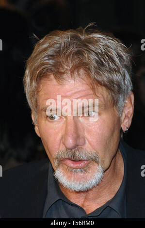 LOS ANGELES, CA. 02 février 2006 : HARRISON FORD à la première mondiale de son nouveau film pare-feu à la Grauman's Chinese Theatre, à Hollywood. © 2006 Paul Smith / Featureflash Banque D'Images