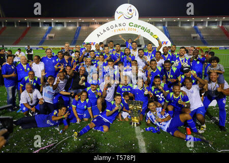 AL - Maceio - 04/21/2019 - 2019 Alagoano, CRB x CSA - CSA joueurs célébrer la victoire à la fin du match contre le CRB au Stade Roi Pele pour le championnat de l'État en 2019. Photo : Itawi Albuquerque / AGIF Banque D'Images