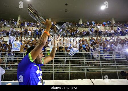 AL - Maceio - 04/21/2019 - 2019 Alagoano, CRB x CSA - CSA célèbre avec les fans au Stade Roi Pelé titre du Championnat 2019 Alagoano. Photo : Itawi Albuquerque / AGIF Banque D'Images