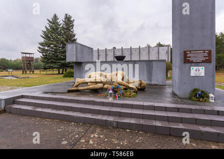 Le Stalag VIII C victimes Memorial, ancien camp de prisonniers ...