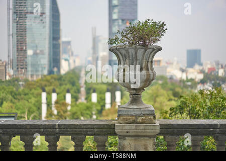 Vue du château de Chapultepec Banque D'Images