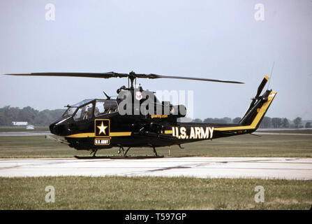 US ARMY / United States Army Bell AH-1F Cobra Banque D'Images