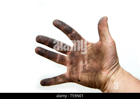 Une photo de mains sales d'un homme, souillés par l'huile et de la vaseline. Isolé sur un fond blanc. Banque D'Images