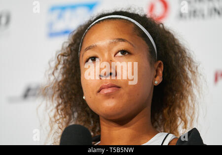 Stuttgart, Allemagne. Apr 23, 2019. Naomi OSAKA, JAPON lors de la conférence de presse au Grand Prix de Tennis de la WTA Mesdames Porsche à Stuttgart, le 23 avril 2019. Crédit : Peter Schatz/Alamy Live News Banque D'Images