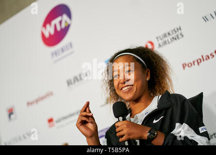 Stuttgart, Allemagne. Apr 23, 2019. Naomi OSAKA, JPN sourire à la conférence de presse au Grand Prix de tennis WTA Mesdames Porsche à Stuttgart, le 23 avril 2019. Crédit : Peter Schatz/Alamy Live News Banque D'Images