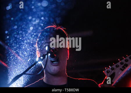 Pays-bas, Tilburg - Avril 12, 2019. Le groupe de metal britannique Incantateur effectue un concert live au cours de la Dutch metal festival Roadburn Festival 2019 à Tilburg. (Photo crédit : Gonzales Photo - Peter Troest). Banque D'Images