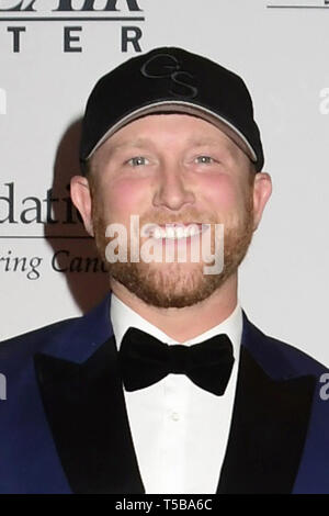 22 avril 2019 - Nashville, Tennessee, États-Unis - 22 avril 2019 - Nashville, Tennessee - Cole Swindell. T.J. Martell Foundation Nashville meilleures caves 2019 tenue à l'hôtel Loews Vanderbilt Hotel. Crédit photo : Dara-Michelle Farr/AdMedia (crédit Image : © Dara-Michelle Farr/AdMedia via Zuma sur le fil) Banque D'Images