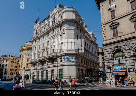 Il Messaggero newspaper siège à Rome Banque D'Images