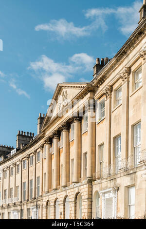 Grand rue géorgienne de Bath, en Angleterre. Banque D'Images