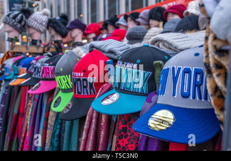 Souvenirs en vente sur une NY City street Banque D'Images