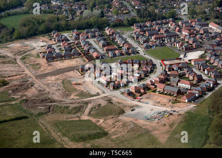 Vue aérienne de maisons en construction sur le bord de la ville de Northwich, Cheshire, Royaume-Uni Banque D'Images