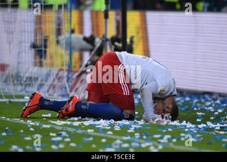 Hambourg, Allemagne - 23 avril : Pierre Michel Lasogga de Hambourg déçu au cours de la DFB Pokal semi finale match entre Sport Verein Hamburger et Ra Banque D'Images