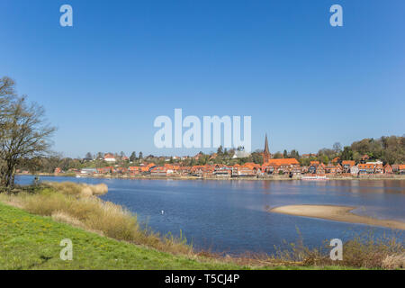 Vue sur la vieille ville de Lauenburg sur l'Elbe en Allemagne Banque D'Images