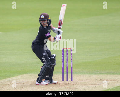 Londres, Royaume-Uni. 23 avril 2019 : Rory Burns au bâton de Surrey Surrey v au cours de l'Essex, Royal London One Day Cup match à la Kia Oval. Credit : Mitchell Gunn/ESPA-Images/Alamy Live News Banque D'Images