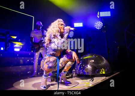 Oslo, Norvège. Apr 23, 2019. Norvège, Oslo - 23 avril 2019. La chanteuse et compositrice Rita Ora effectue un concert live à Sentrum Scene à Oslo. (Photo crédit : Gonzales Photo/Alamy Live News Banque D'Images