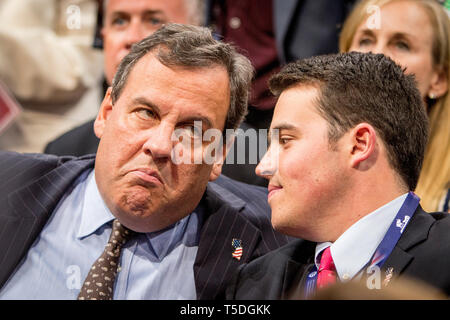Le gouverneur du New Jersey Chris Christie (R-NJ) La Convention nationale du parti républicain à Cleveland, où Donald Trump est désigné comme le candidat présidentiel républicain. Banque D'Images