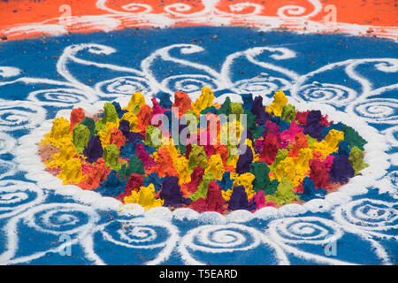 Rangoli pour célébrer Gudi Padva Festival, Thane Maharashtra, Inde, Asie Banque D'Images