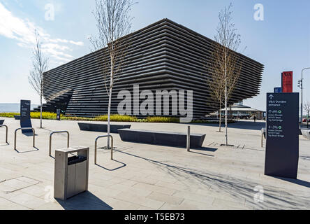 V&A Dundee Scotlands Design Museum on Riverside Esplanade Dundee Scotland UK vu de l'est Banque D'Images