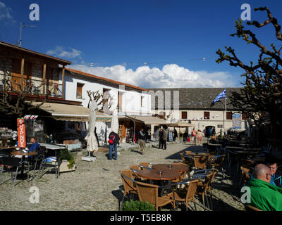 Place du Village, Omodos, Chypre. Banque D'Images